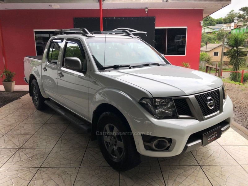 FRONTIER 2.5 SV ATTACK 4X2 CD TURBO ELETRONIC DIESEL 4P MANUAL - 2015 - CAXIAS DO SUL