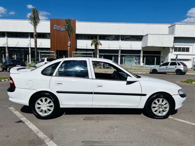 VECTRA 2.0 MPFI CD 8V GASOLINA 4P MANUAL - 1998 - BENTO GONçALVES