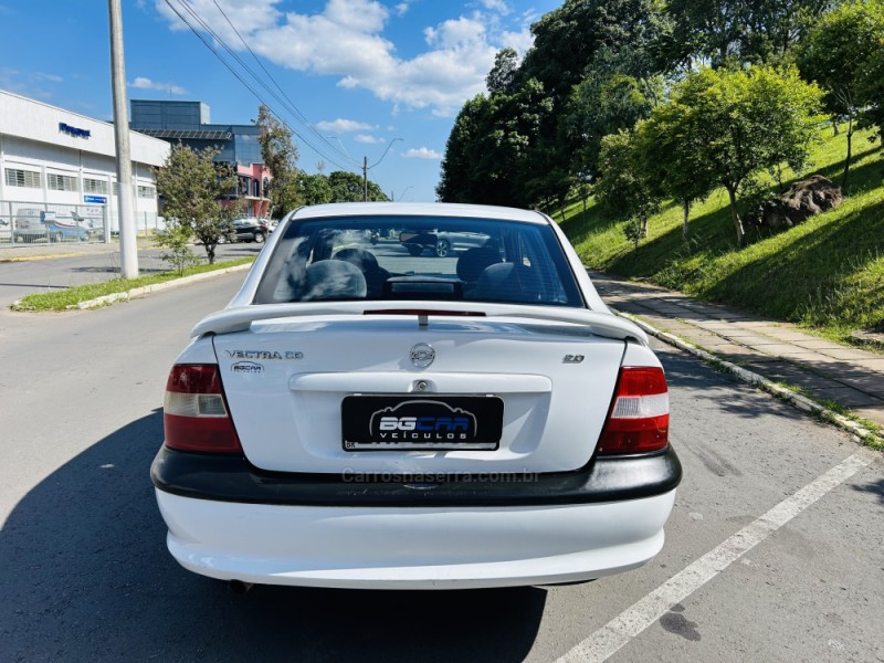 VECTRA 2.0 MPFI CD 8V GASOLINA 4P MANUAL - 1998 - BENTO GONçALVES