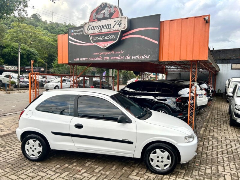 CELTA 1.4 MPFI SPIRIT 8V GASOLINA 2P MANUAL - 2006 - TRêS COROAS