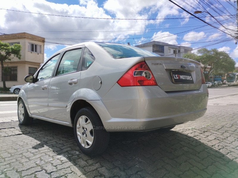 FIESTA 1.6 MPI SEDAN 8V FLEX 4P MANUAL - 2008 - CAXIAS DO SUL