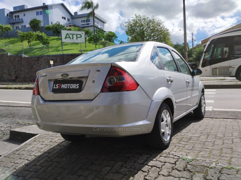 FIESTA 1.6 MPI SEDAN 8V FLEX 4P MANUAL - 2008 - CAXIAS DO SUL