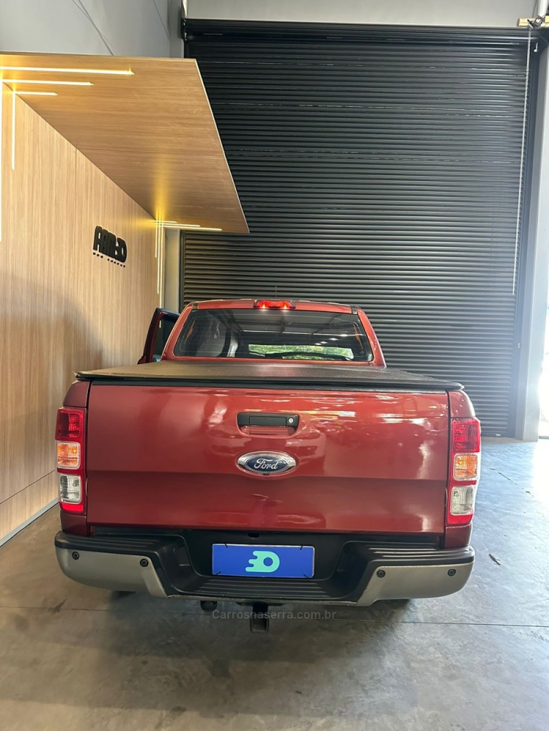 RANGER 2.2 XLS 4X4 CD 16V DIESEL 4P MANUAL - 2018 - LAJEADO