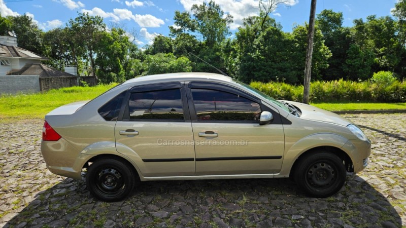 FIESTA 1.0 MPI GL 8V GASOLINA 4P MANUAL - 2007 - IVOTI