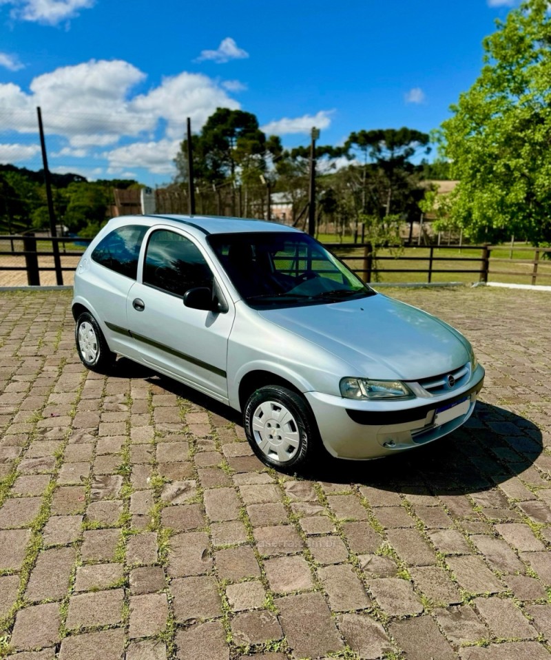 CELTA 1.0 MPFI VHCE LIFE 8V FLEX 2P MANUAL - 2006 - NOVA PRATA