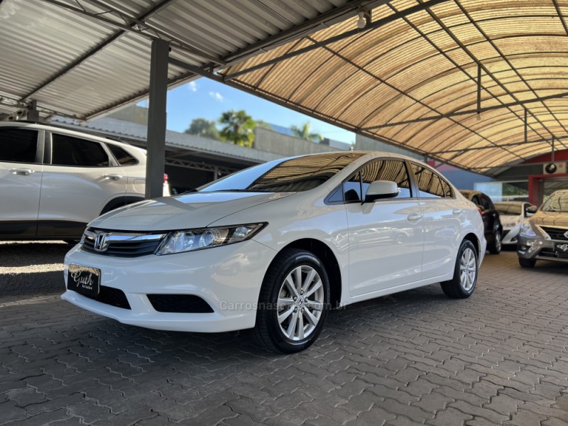 CIVIC 1.8 LXS 16V FLEX 4P AUTOMÁTICO - 2014 - BOM PRINCíPIO