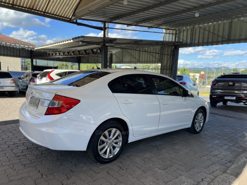 CIVIC 1.8 LXS 16V FLEX 4P AUTOMÁTICO - 2014 - BOM PRINCíPIO