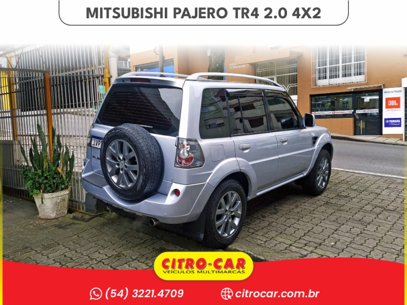 PAJERO TR4 2.0 4X2 16V 140CV FLEX 4P MANUAL - 2014 - CAXIAS DO SUL