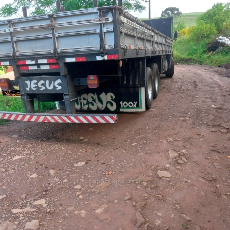 CARGO 2422 E 3 EIXOS - 2009 - CAXIAS DO SUL