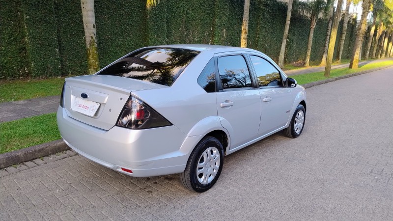 FIESTA 1.6 MPI CLASS SEDAN 8V FLEX 4P MANUAL - 2013 - CAXIAS DO SUL