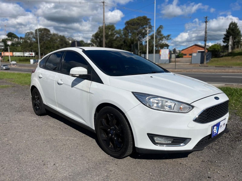 FOCUS 2.0 SE 16V FLEX 4P AUTOMÁTICO - 2016 - FARROUPILHA