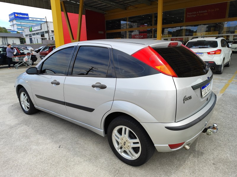 FOCUS 1.6 GLX 16V FLEX 4P MANUAL - 2009 - FARROUPILHA