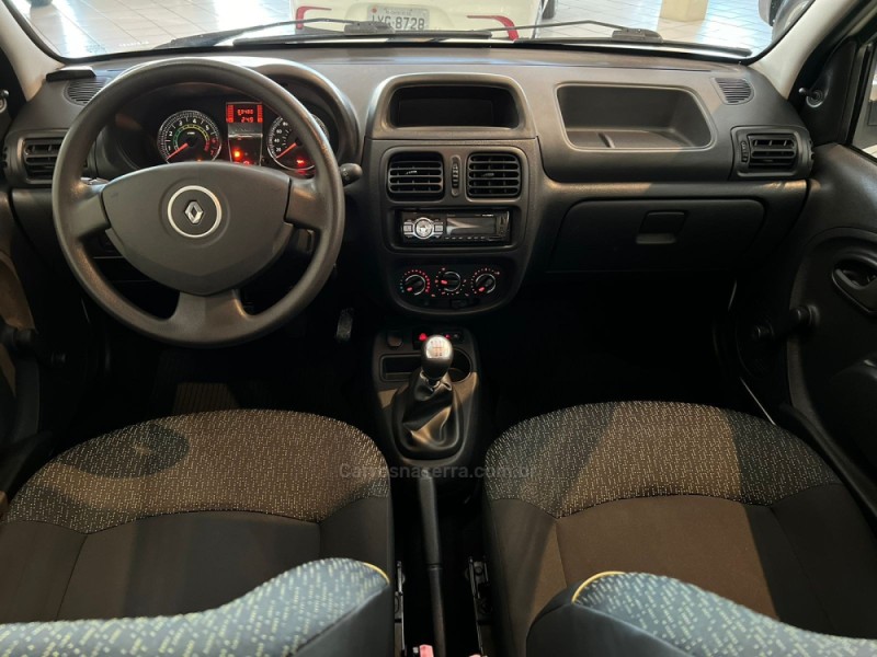 CLIO 1.0 EXPRESSION 16V FLEX 4P MANUAL - 2014 - CAXIAS DO SUL