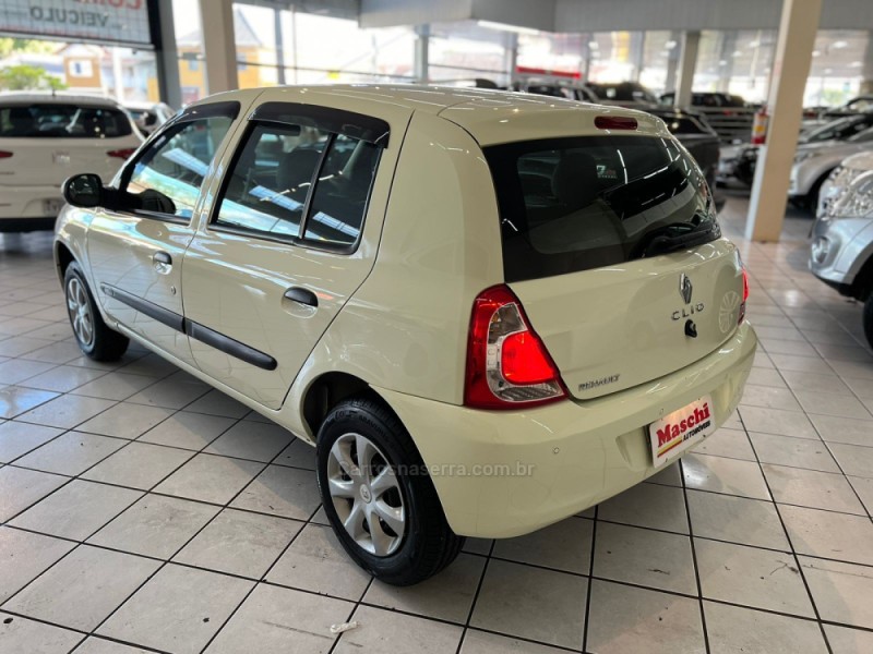 CLIO 1.0 EXPRESSION 16V FLEX 4P MANUAL - 2014 - CAXIAS DO SUL