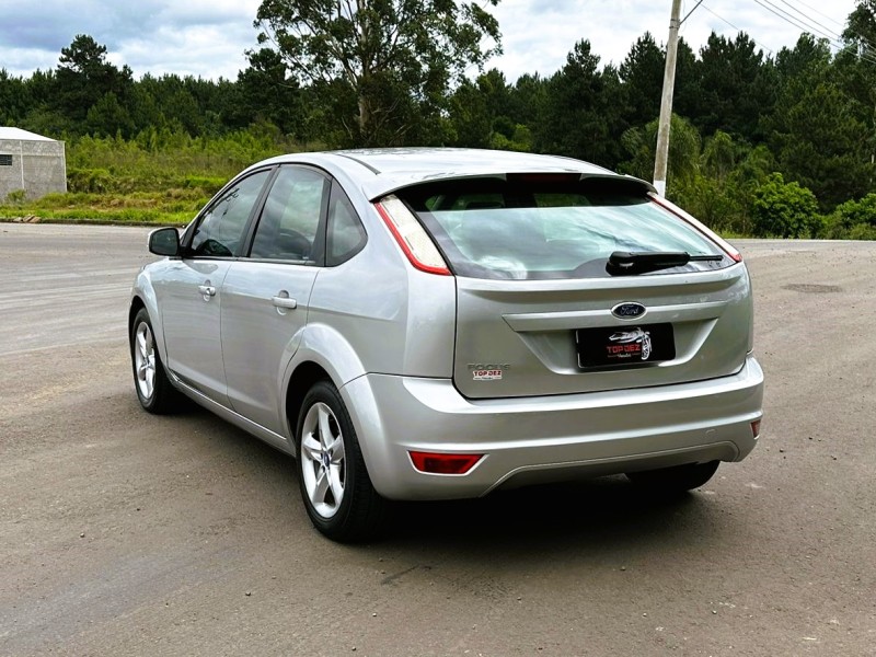 FOCUS 1.6 GLX 8V FLEX 4P MANUAL - 2013 - SãO SEBASTIãO DO CAí