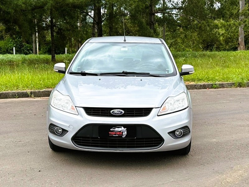 FOCUS 1.6 GLX 8V FLEX 4P MANUAL - 2013 - SãO SEBASTIãO DO CAí