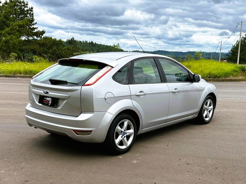 FOCUS 1.6 GLX 8V FLEX 4P MANUAL - 2013 - SãO SEBASTIãO DO CAí