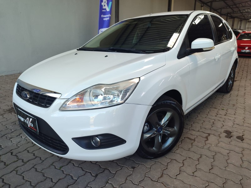 focus 1.6 8v flex 4p manual 2013 caxias do sul