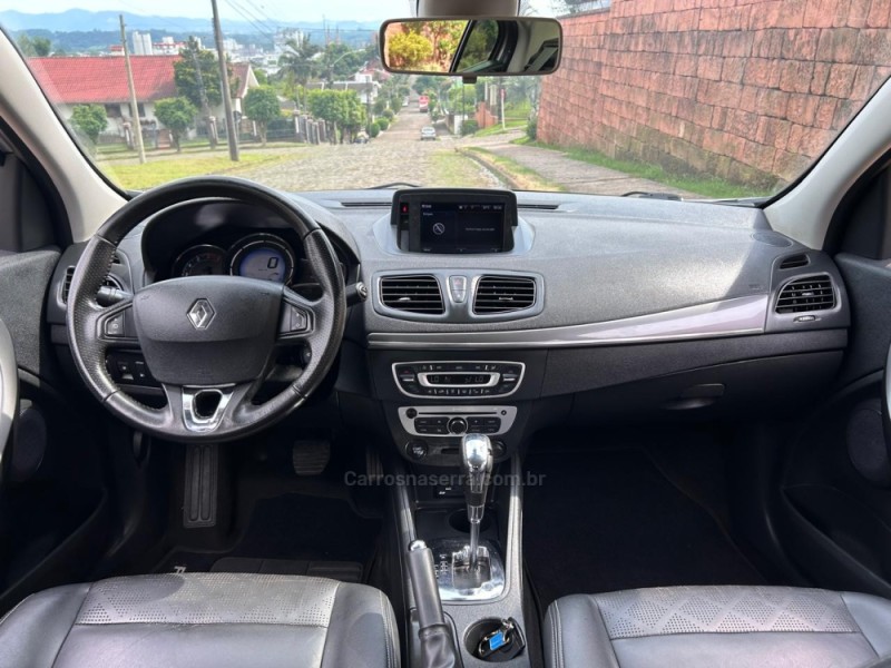 FLUENCE 2.0 DYNAMIQUE 16V FLEX 4P AUTOMÁTICO - 2015 - VENâNCIO AIRES