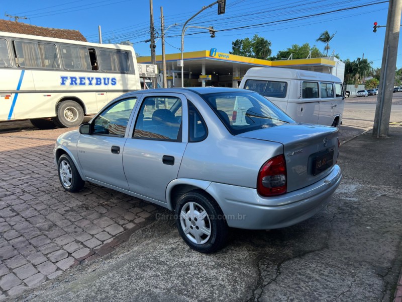 CLASSIC 1.0 MPFI LIFE 8V GASOLINA 4P MANUAL - 2007 - VENâNCIO AIRES