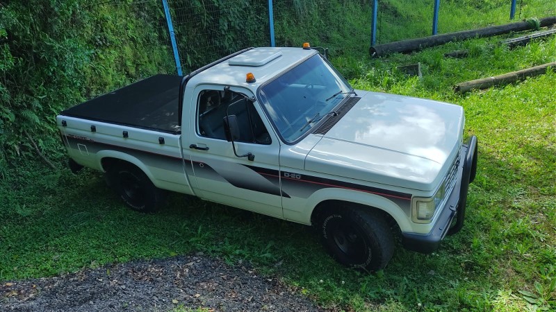 D20 4.0 CONQUEST CS 8V DIESEL 2P MANUAL - 1992 - CAXIAS DO SUL