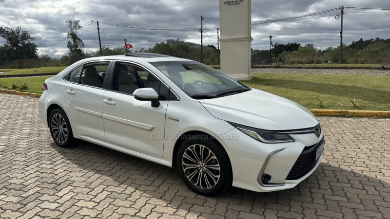 COROLLA 1.8 ALTIS PREMIUM 16V HÍBRIDO 4P AUTOMÁTICO - 2021 - LAJEADO