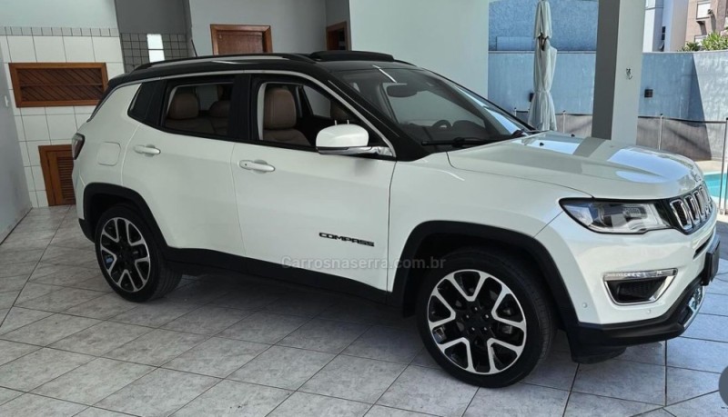 COMPASS 2.0 16V FLEX LIMITED AUTOMÁTICO - 2019 - LAJEADO