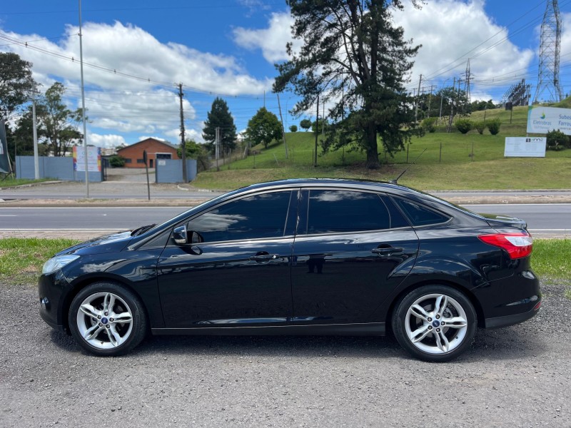 FOCUS 2.0 SE SEDAN 16V FLEX 4P AUTOMÁTICO - 2015 - FARROUPILHA