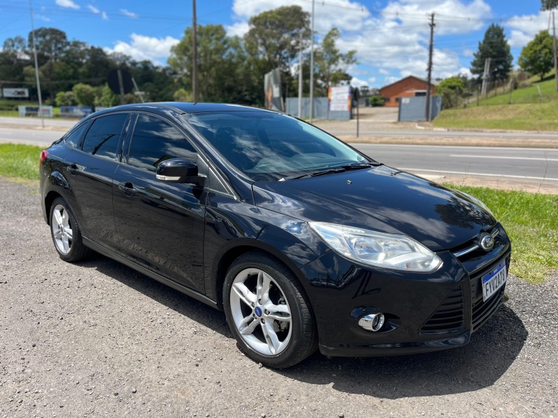 FOCUS 2.0 SE SEDAN 16V FLEX 4P AUTOMÁTICO - 2015 - FARROUPILHA