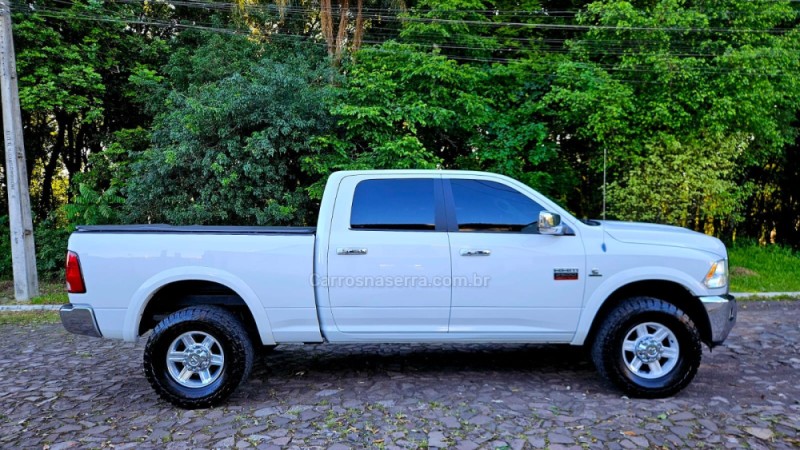 RAM 6.7 2500 LARAMIE 4X4 CD I6 TURBO DIESEL 4P AUTOMÁTICO - 2012 - IVOTI