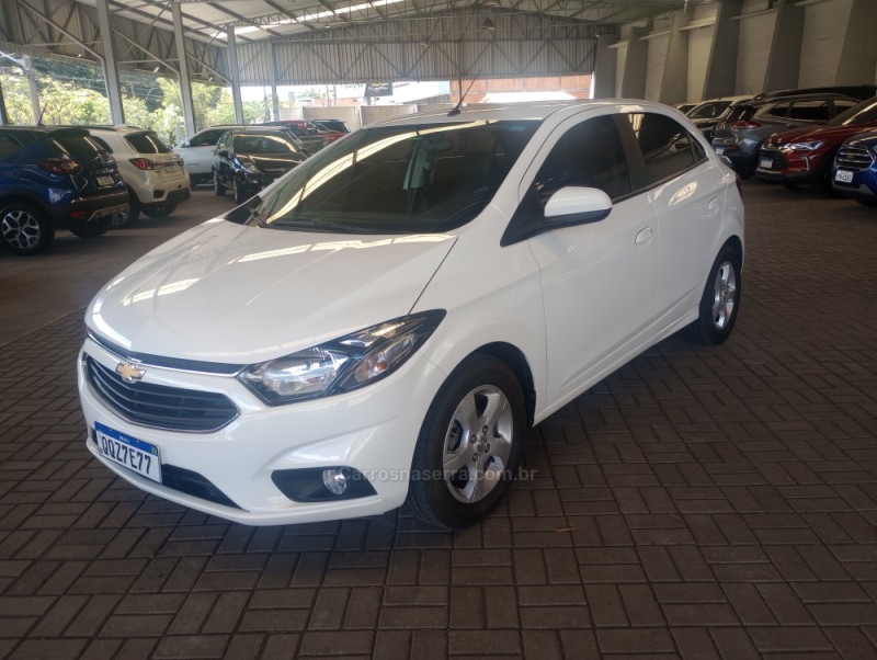 ONIX 1.4 MPFI LT 8V FLEX 4P MANUAL - 2019 - CAXIAS DO SUL