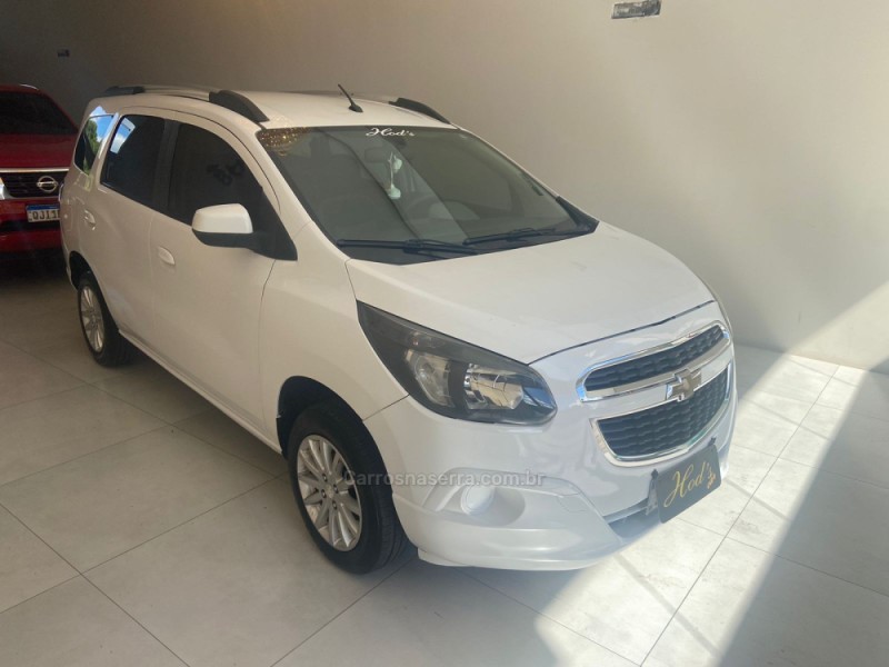 SPIN 1.8 LT 8V FLEX 4P MANUAL - 2016 - CANELA