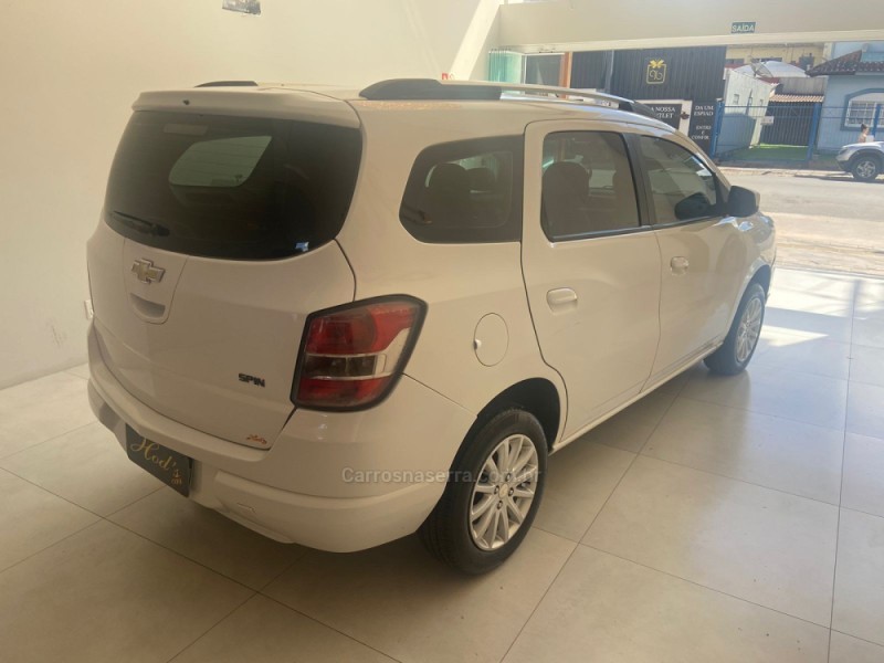 SPIN 1.8 LT 8V FLEX 4P MANUAL - 2016 - CANELA