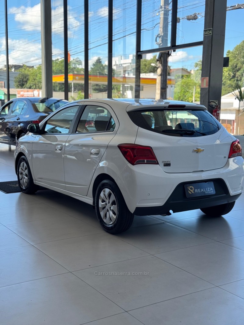 ONIX 1.0 LT PLUS 4P FLEX MANUAL - 2019 - SANTA CRUZ DO SUL