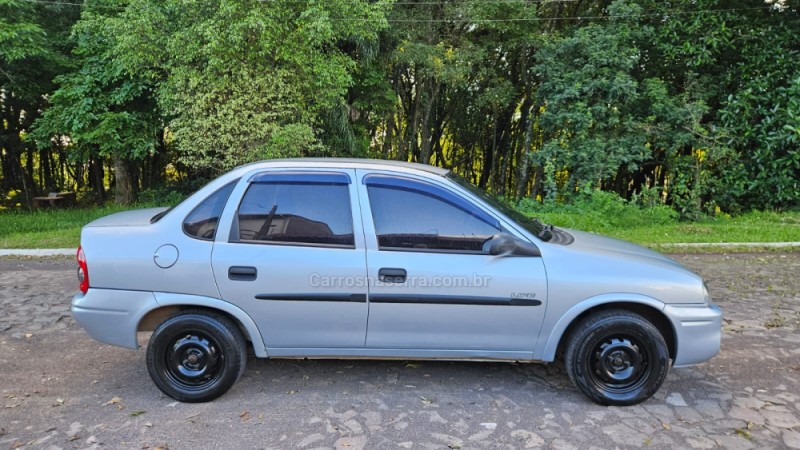 CORSA 1.6 MPFI GLS SEDAN 8V GASOLINA 4P MANUAL - 2007 - IVOTI