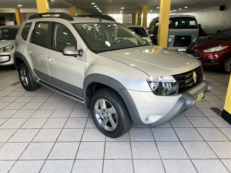 DUSTER 1.6 DYNAMIQUE 4X2 16V FLEX 4P MANUAL - 2015 - CAXIAS DO SUL