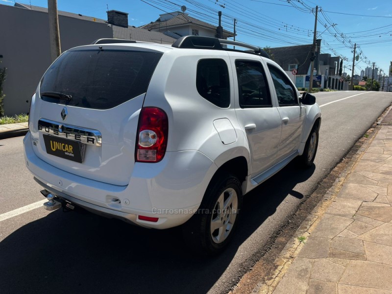 DUSTER 1.6 DYNAMIQUE 4X2 16V FLEX 4P MANUAL - 2013 - PASSO FUNDO