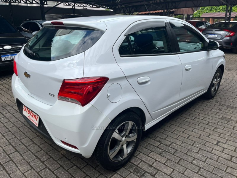 ONIX 1.4 MPFI LTZ 8V FLEX 4P MANUAL - 2019 - FELIZ