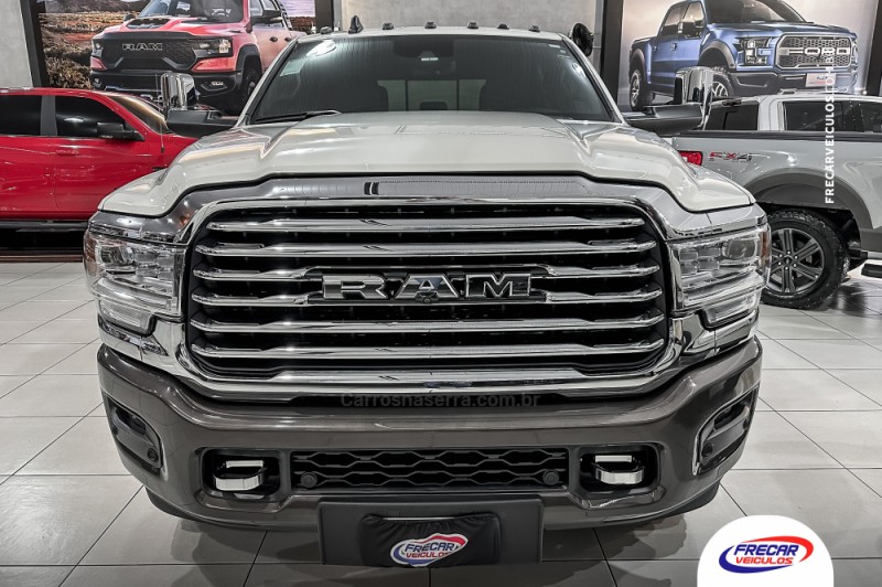 3500 LARAMIE 6.7 LONGHORN CD 4X4 TURBO DIESEL 4P AUTOMÁTICA - 2022 - SARANDI