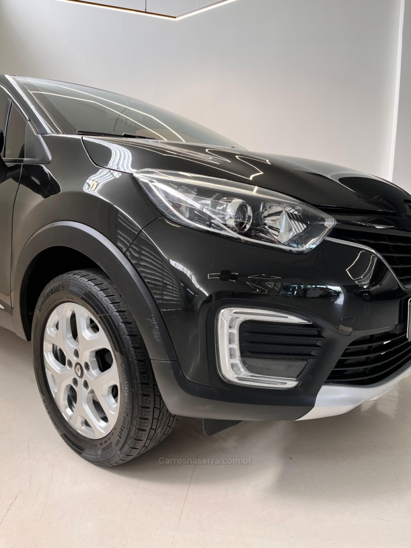 CAPTUR 1.6 16V SCE FLEX ZEN MANUAL - 2019 - NOVO HAMBURGO