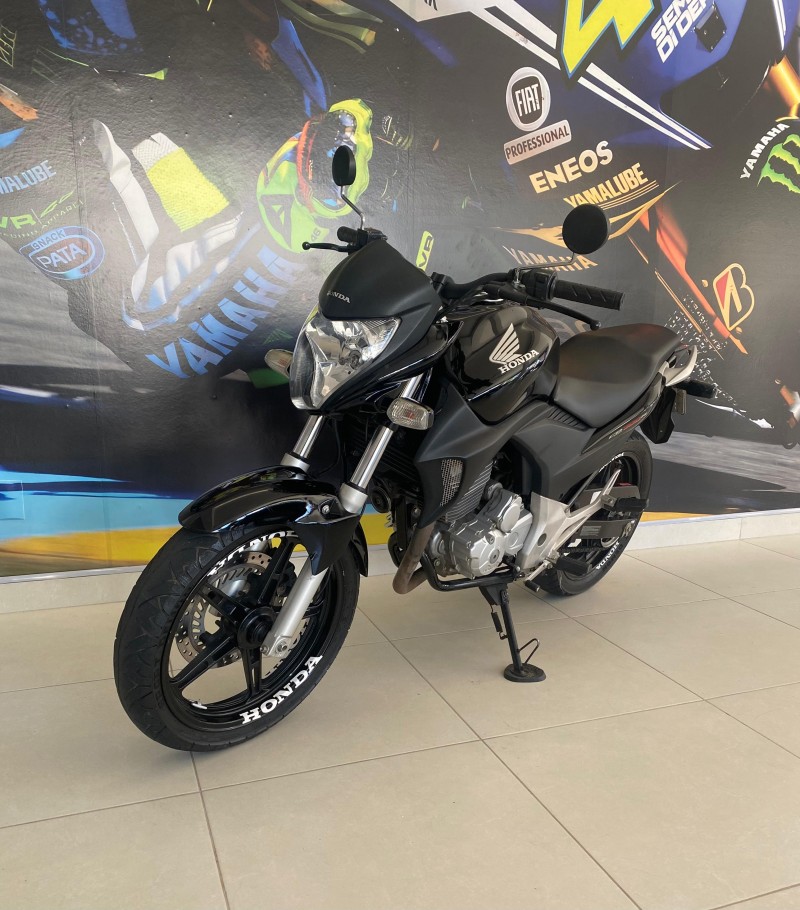 CB 300R  - 2010 - PASSO FUNDO