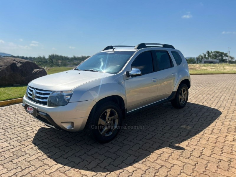 DUSTER 2.0 DYNAMIQUE 4X4 16V FLEX 4P MANUAL - 2014 - LAJEADO