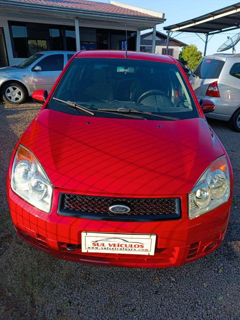 FIESTA 1.0 MPI SEDAN 8V FLEX 4P MANUAL - 2008 - CAXIAS DO SUL