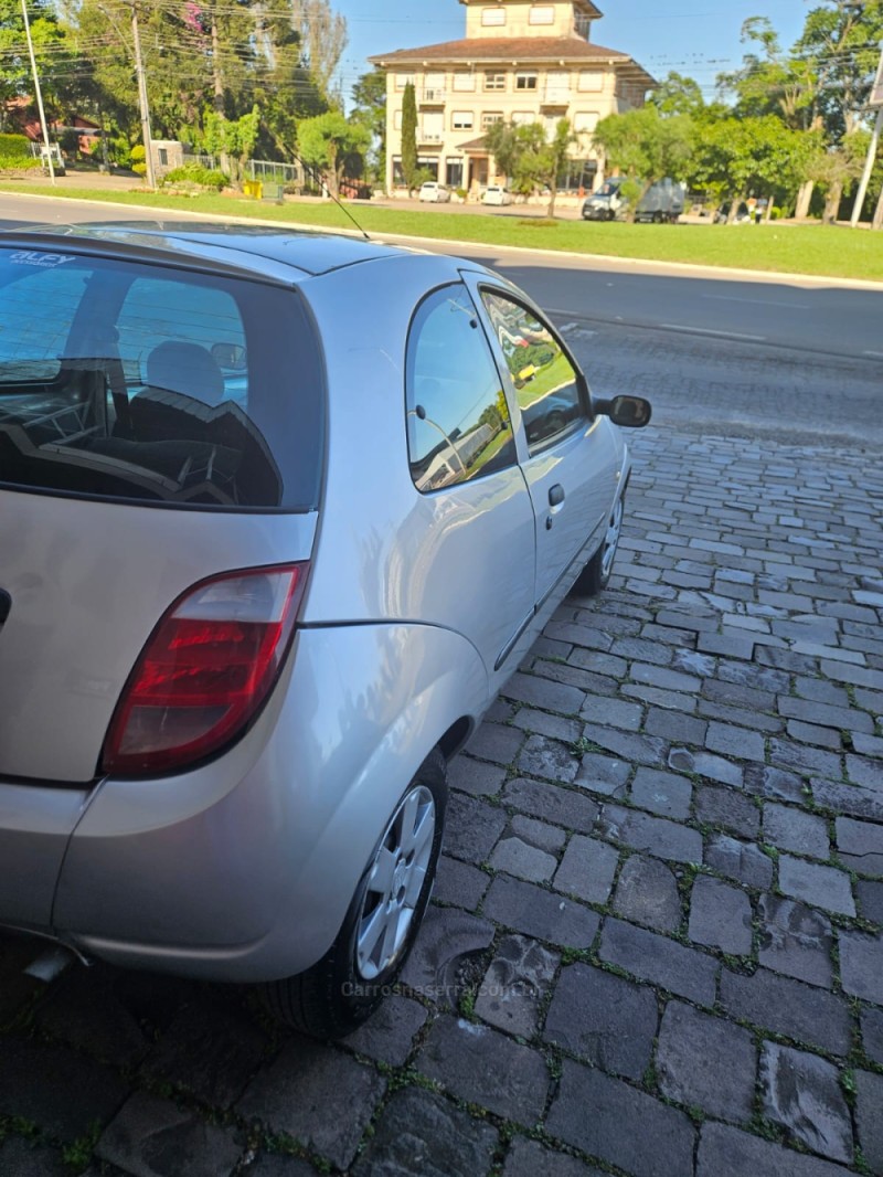 KA 1.0 I ZETEC ROCAM 32V GASOLINA 2P MANUAL - 2003 - VERANóPOLIS