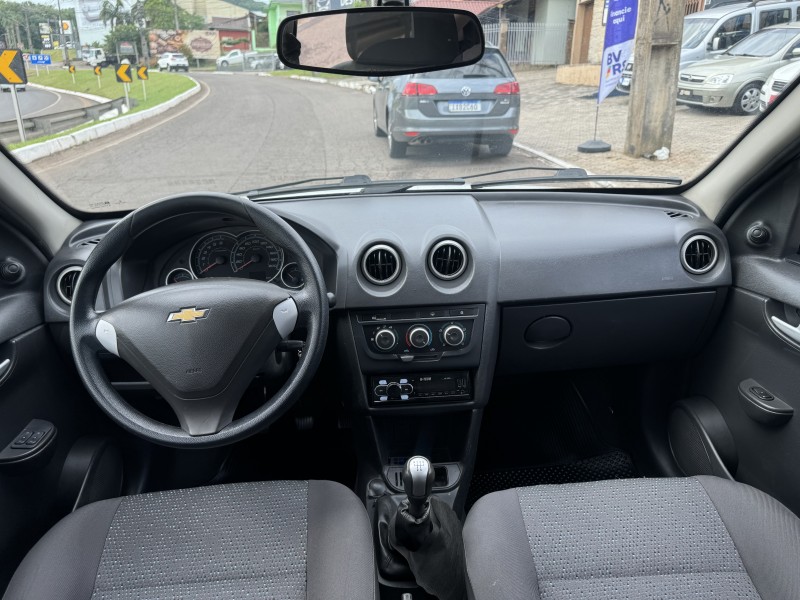 CELTA 1.0 MPFI LT 8V FLEX 4P MANUAL - 2014 - DOIS IRMãOS