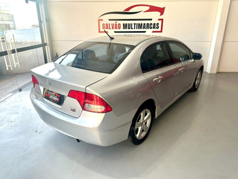 CIVIC 1.8 LXS 16V GASOLINA 4P MANUAL - 2007 - CAXIAS DO SUL