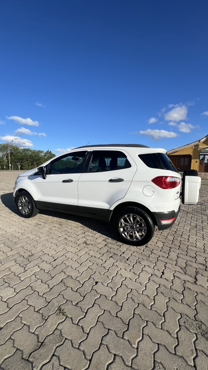 ECOSPORT 1.6 FREESTYLE 16V FLEX 4P MANUAL - 2017 - ANTôNIO PRADO