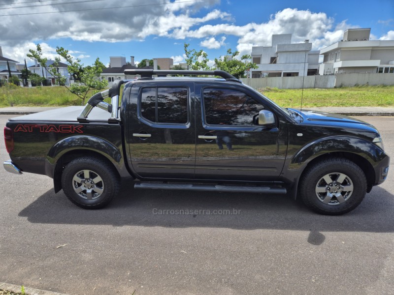 FRONTIER 2.3 ATTACK 4X4 CD BI-TURBO DIESEL 4P AUTOMÁTICO - 2015 - BENTO GONçALVES