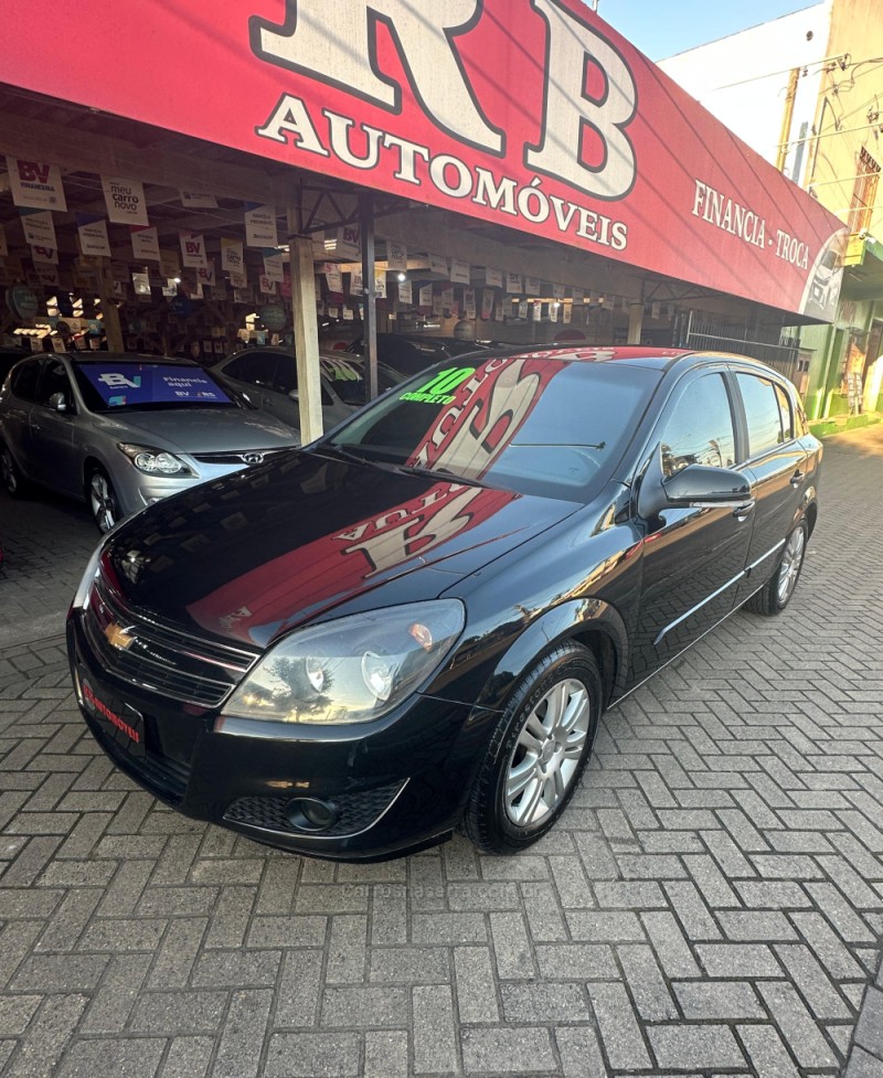 VECTRA 2.0 SFI GT HATCH 8V FLEX 4P MANUAL - 2010 - PAROBé