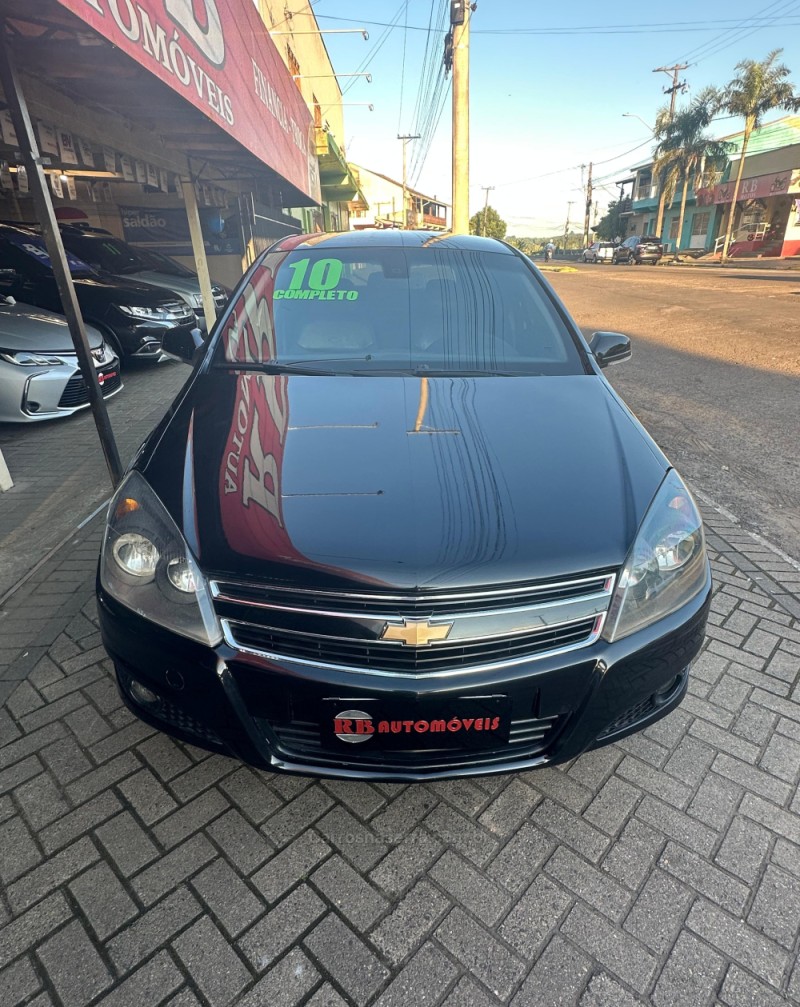 VECTRA 2.0 SFI GT HATCH 8V FLEX 4P MANUAL - 2010 - PAROBé